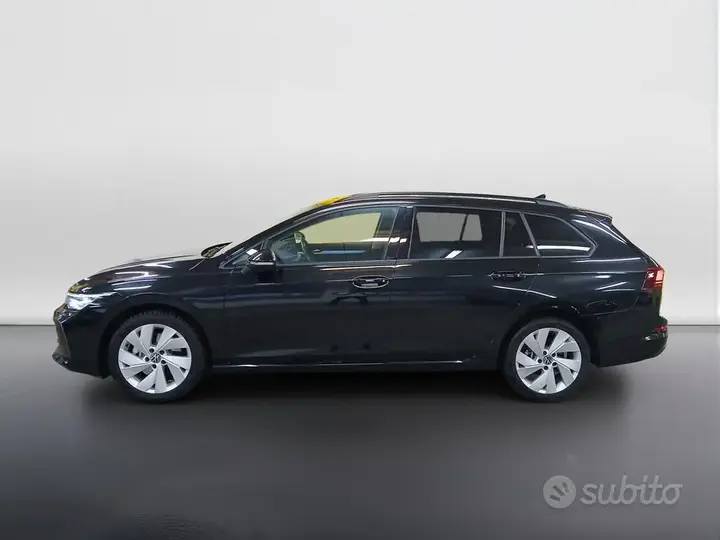Volkswagen Golf Variant 2024 photo 3