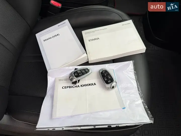 Hyundai Staria 2023 photo 4
