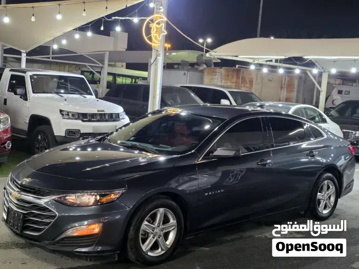 Chevrolet Malibu 2021 photo 2