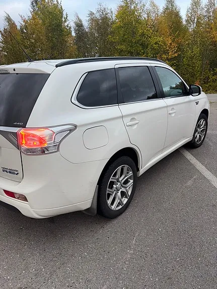 Mitsubishi Outlander 2015 photo 3