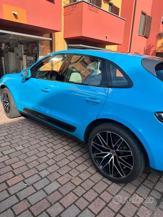 Porsche Macan 2022 photo 2