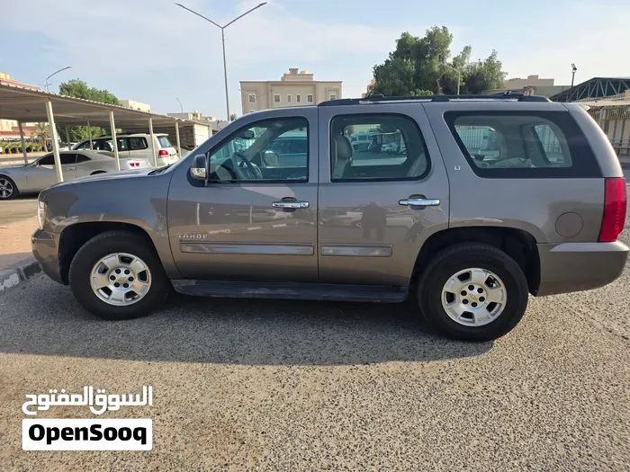 Chevrolet Tahoe 2012 photo 3