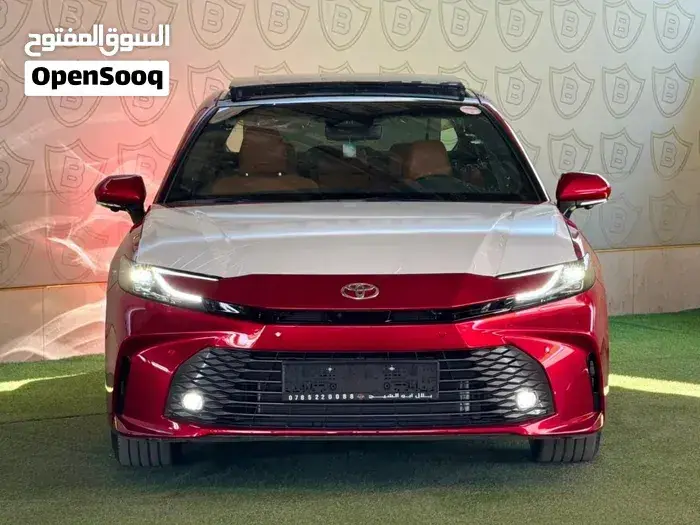 Toyota Camry 2025 photo 2