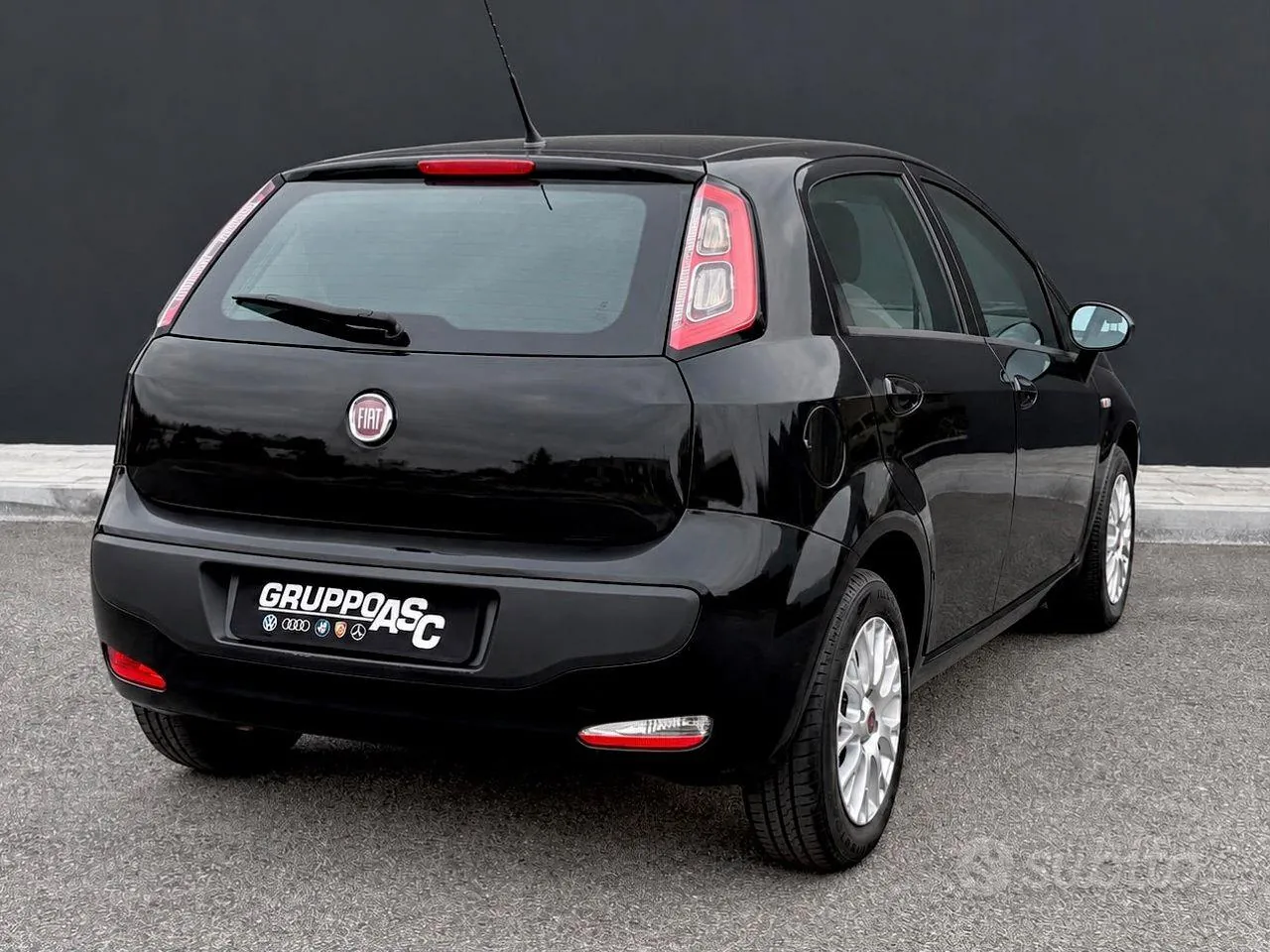 Fiat Punto Evo 2011 photo 5