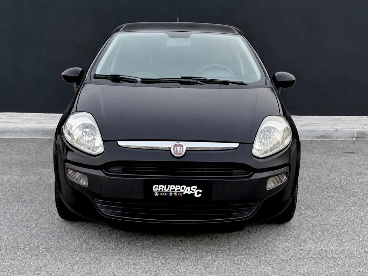 Fiat Punto Evo 2011 photo 3