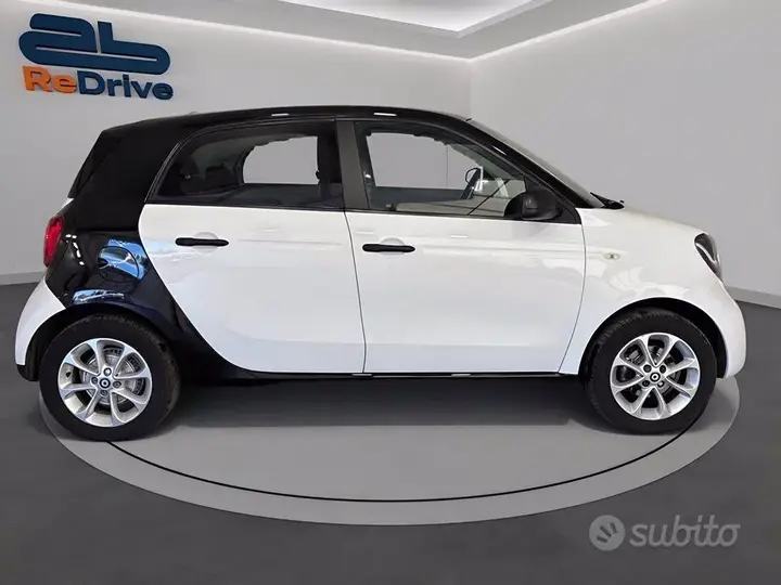 Smart Forfour 2018 photo 3