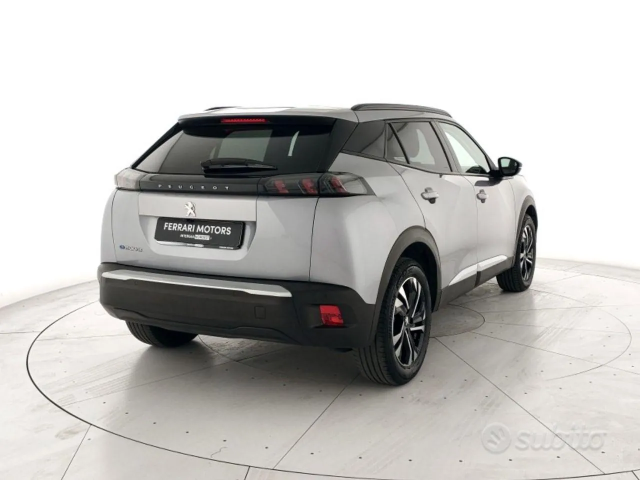 Peugeot E-2008 2022 photo 3