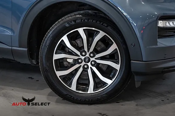 Ford Explorer 2021 photo 4
