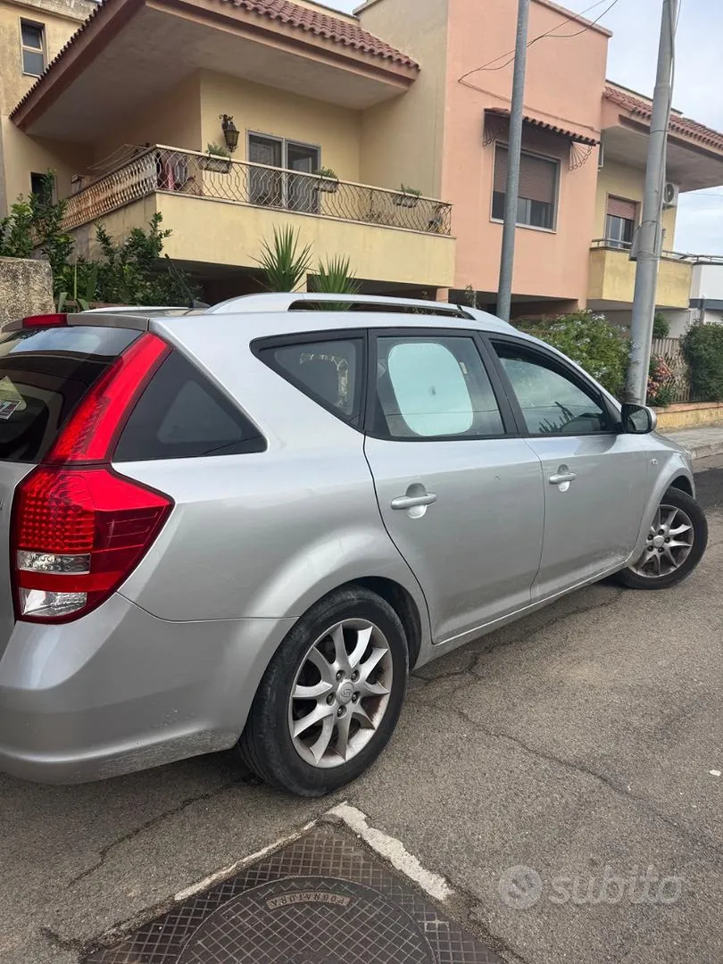 Kia Ceed 2012 photo 5