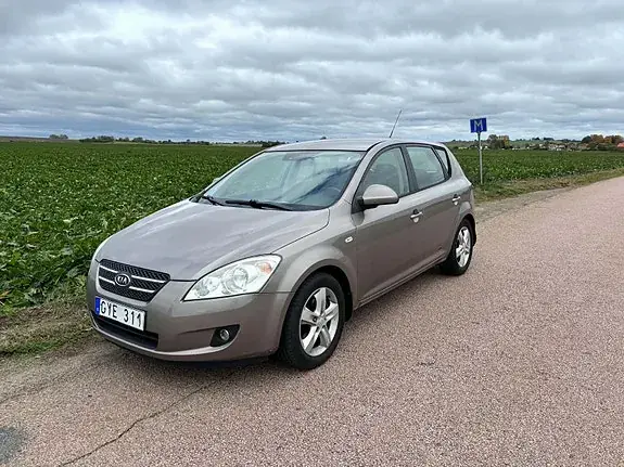 Kia Ceed 2008 photo 2