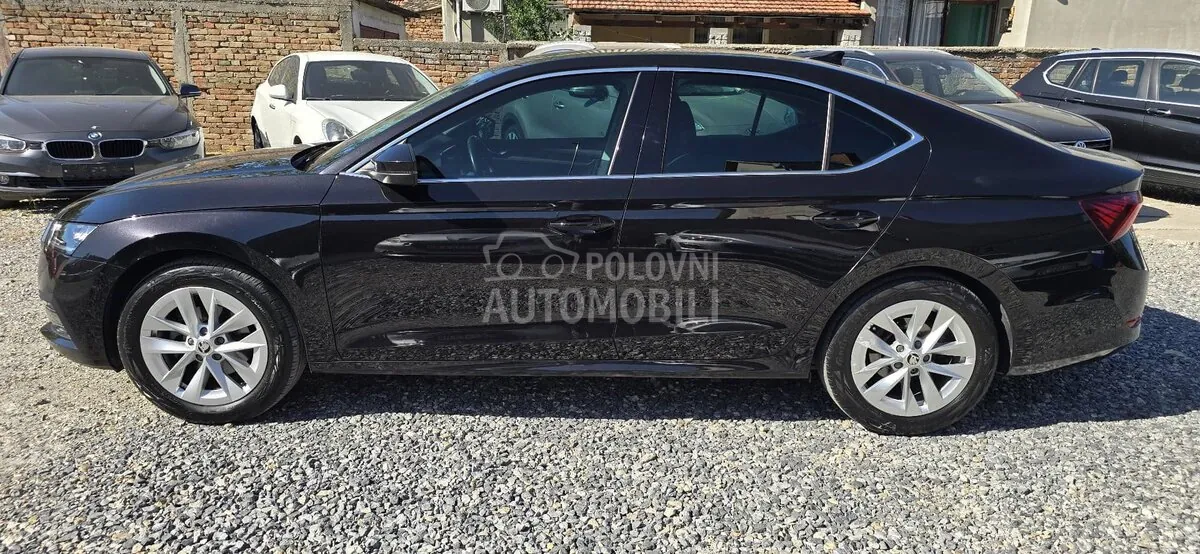 Skoda Octavia 2021 photo 2