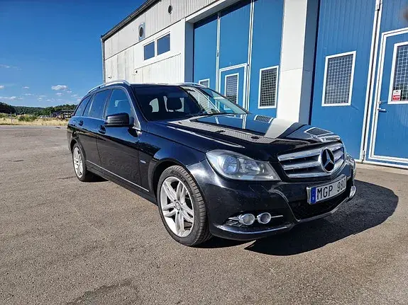 Mercedes-Benz C 220 2012 photo 2