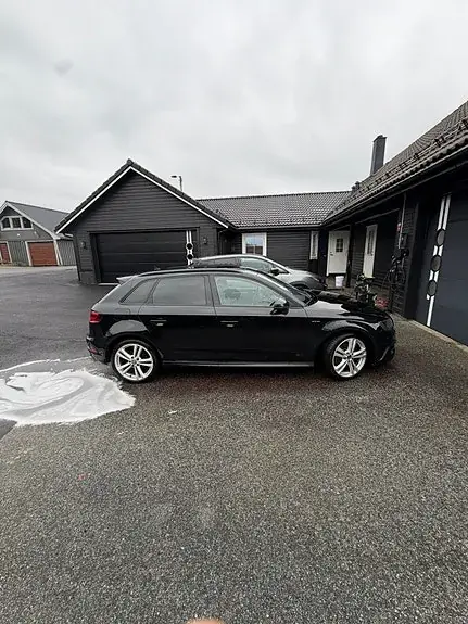 Audi A3 2016 photo 2