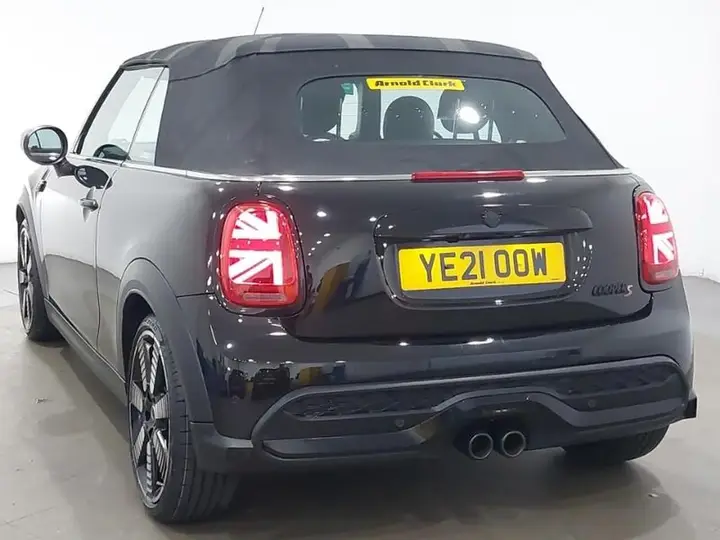 Mini Convertible 2021 photo 2