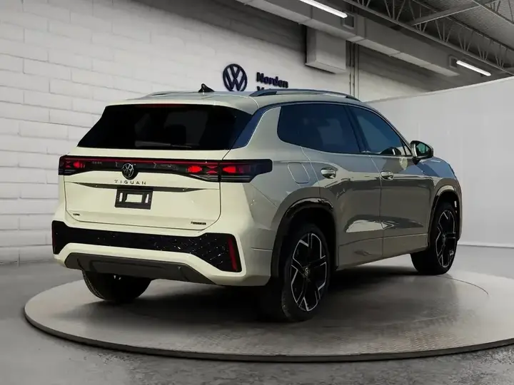 Volkswagen Tiguan 2026 photo 5