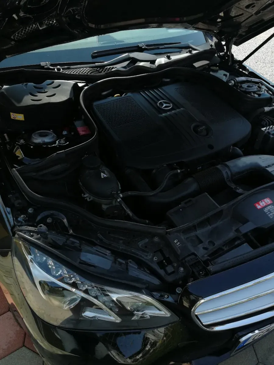 Mercedes-Benz E-Class 2015 photo 3