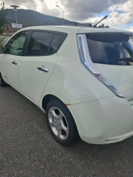 Nissan Leaf 2013 photo 5
