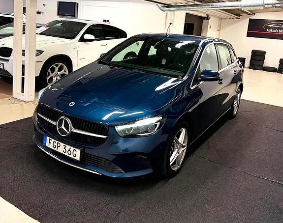 Mercedes-Benz B250 E 2023 photo 5