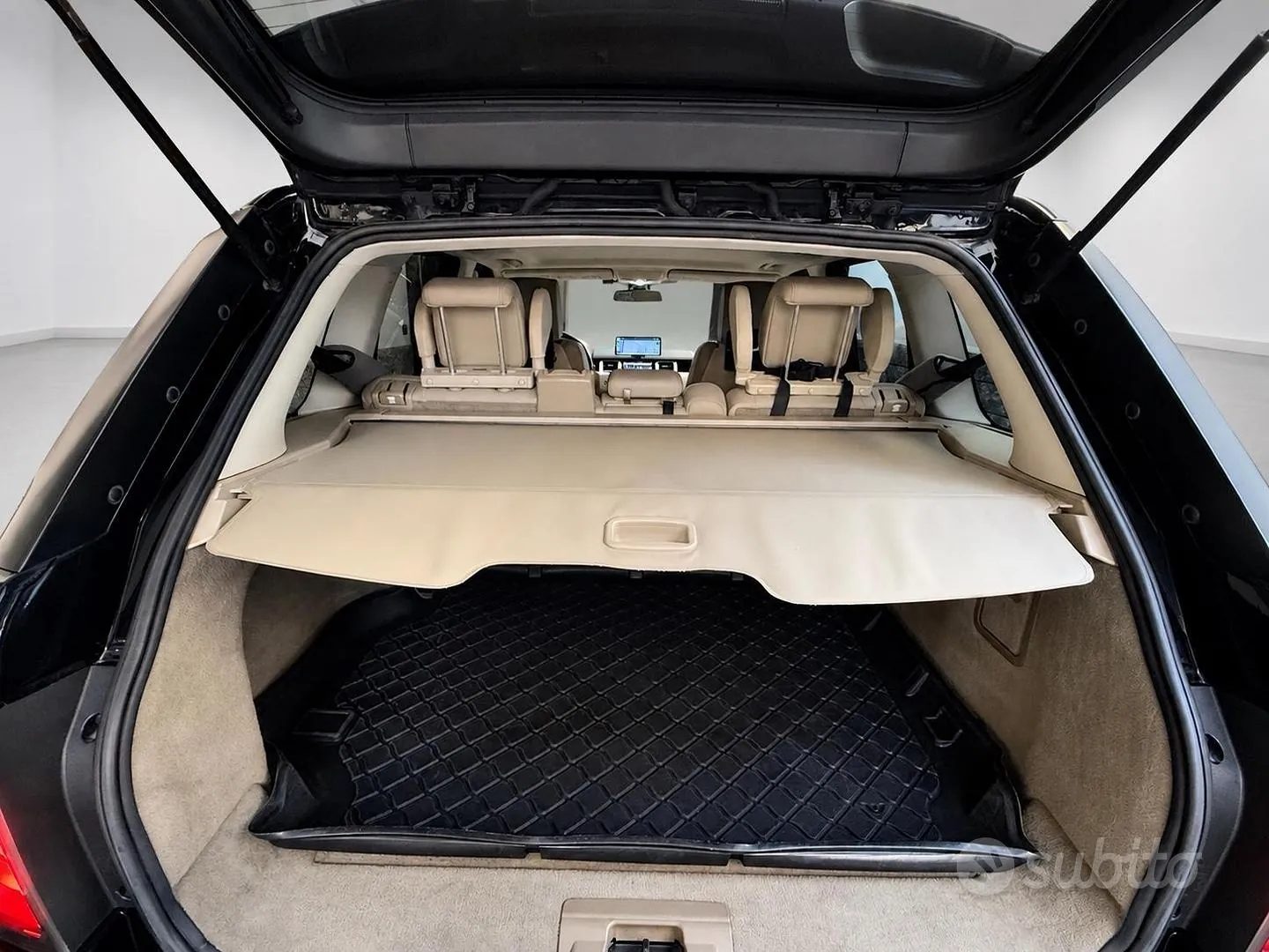 Land Rover Range Rover Sport 2011 photo 5
