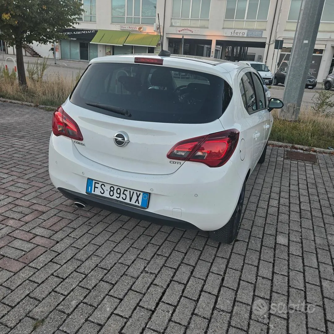 Opel Corsa 2018 photo 2