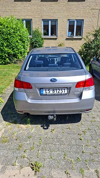 Subaru Legacy 2010 photo 4