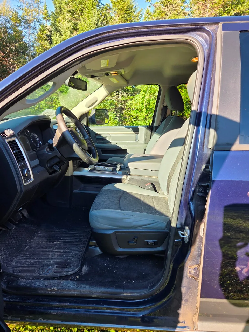 Dodge Ram 1500 2013 photo 5