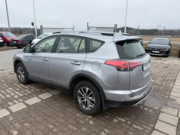 Toyota Rav4 2018 photo 2