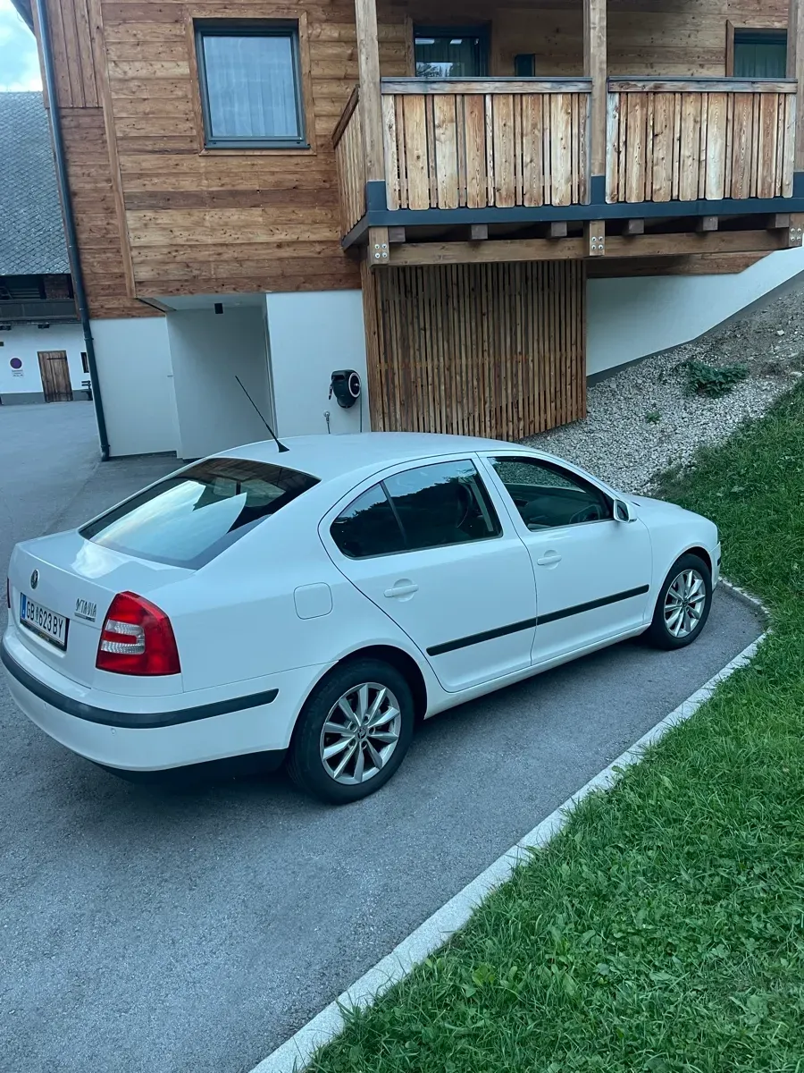 Skoda Octavia 2005 photo 3
