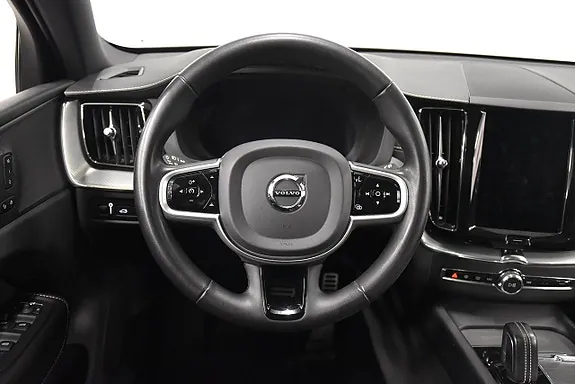 Volvo Xc60 2022 photo 2