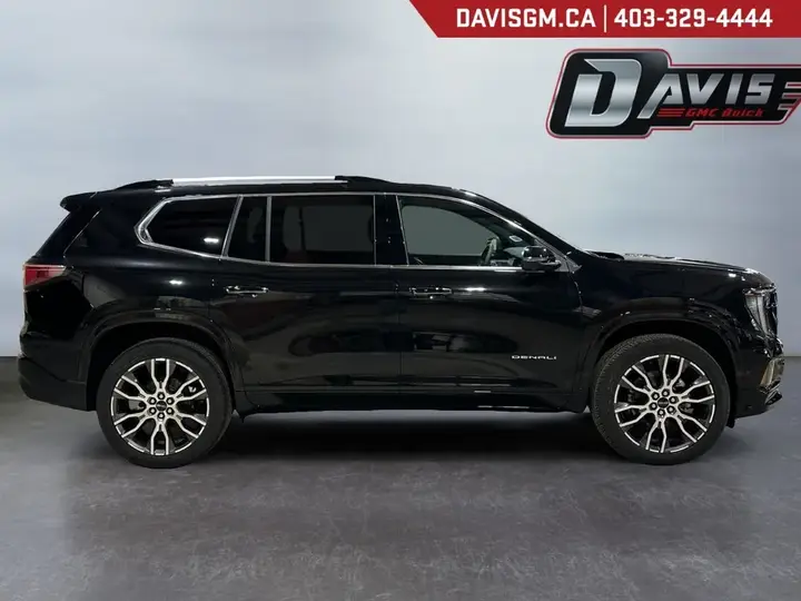 GMC Acadia 2027 photo 4