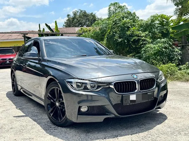 BMW 330E