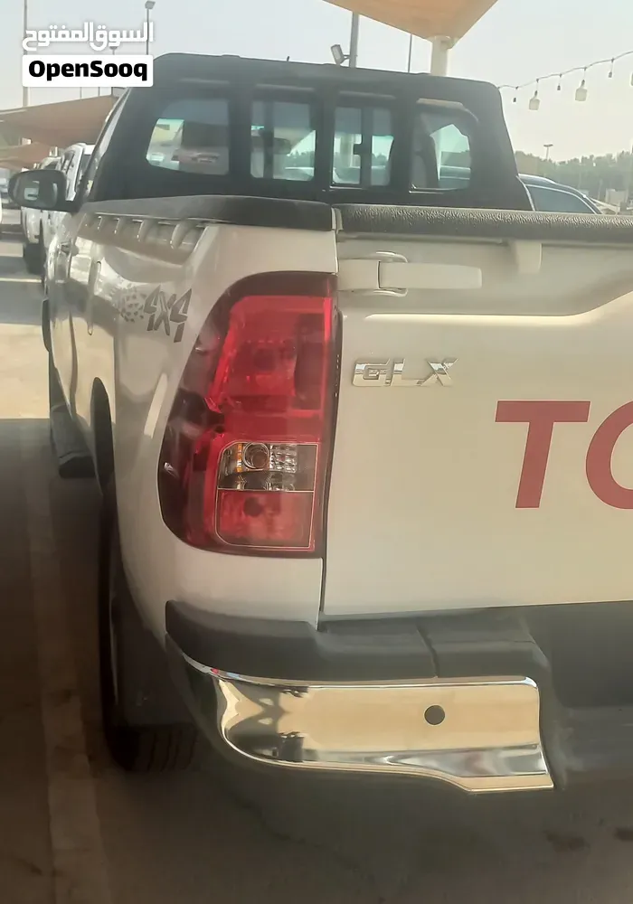 Toyota Hilux 2026 photo 2