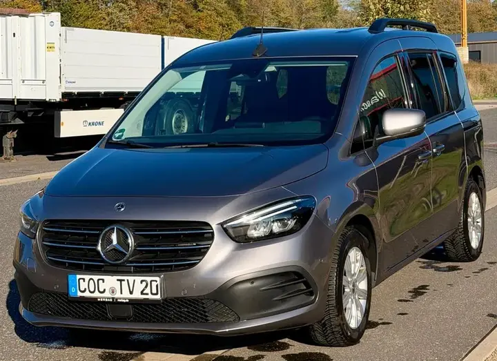 Mercedes-Benz T 180