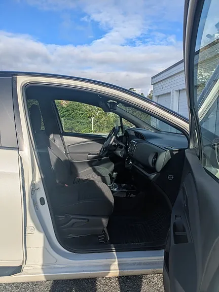 Toyota Yaris 2018 photo 5