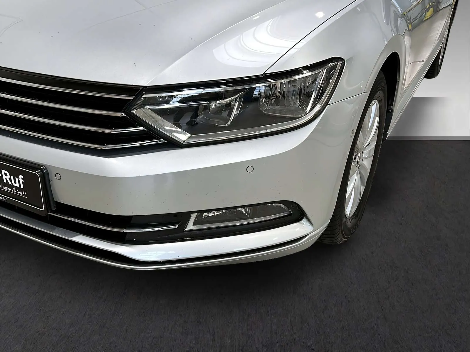 Volkswagen Passat 2018 photo 3