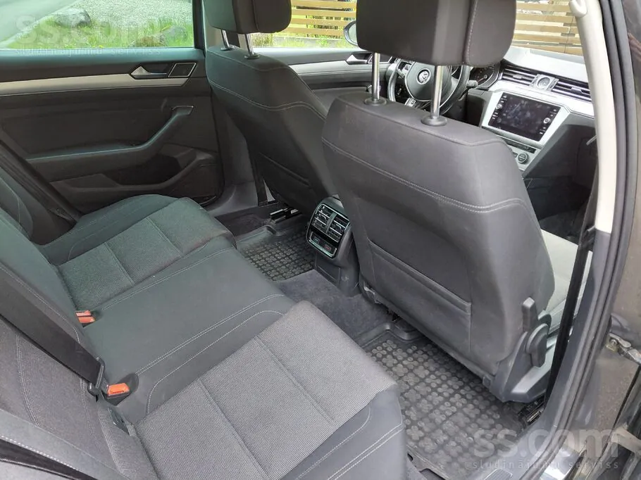 Volkswagen Passat 2018 photo 5
