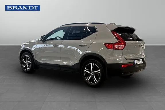 Volvo Xc40 2025 photo 3