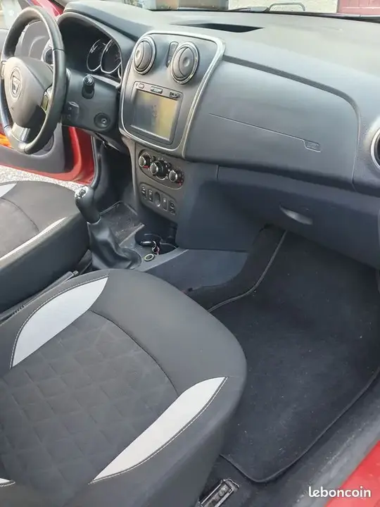 Dacia Sandero 2015 photo 3