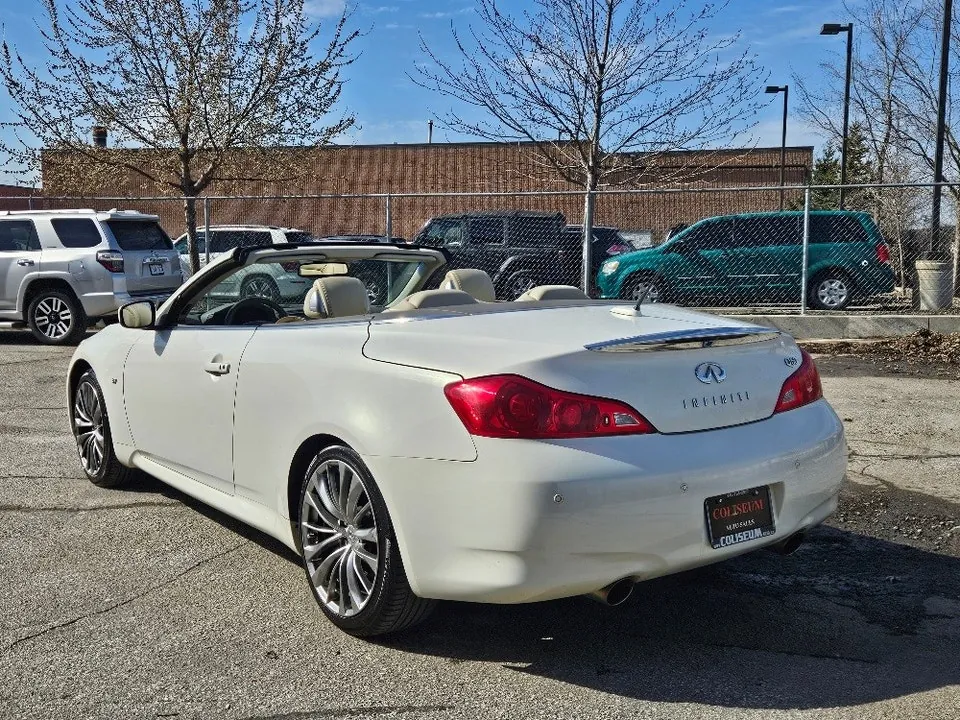 Infiniti Q60 2014 photo 3