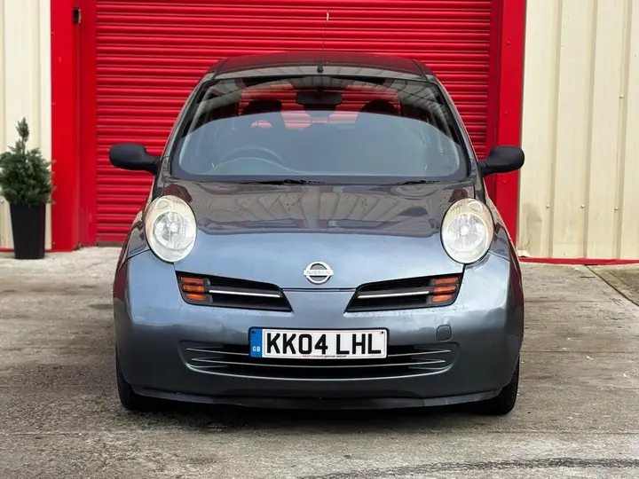 Nissan Micra 2004 photo 2