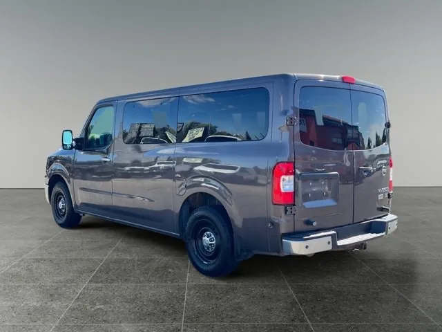 Nissan Nv3500 2014 photo 4