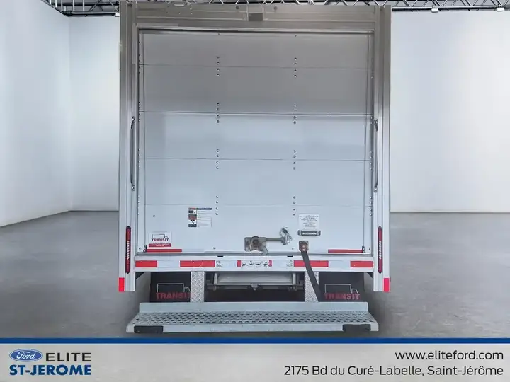 Ford Transit 2024 photo 3