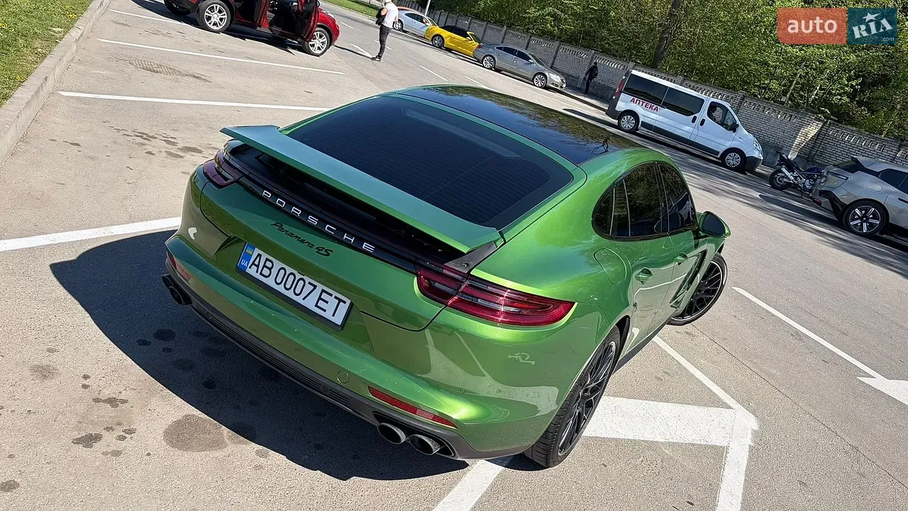 Porsche Panamera 2018 photo 3