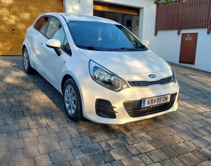 Kia Rio 2016 photo 2