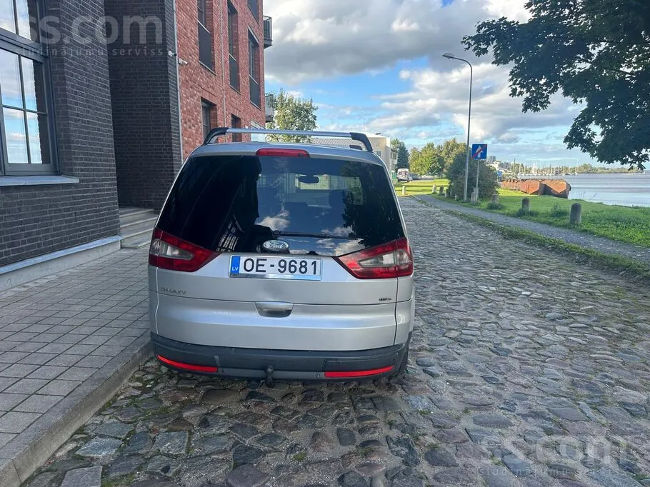 Ford Galaxy 2008 photo 4
