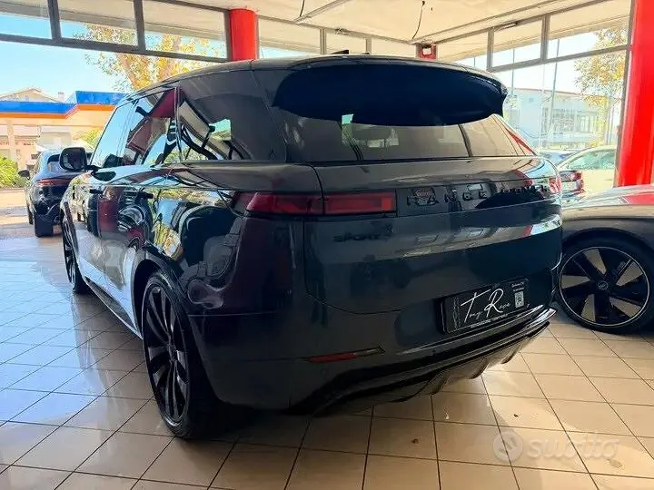 Land Rover Range Rover Sport 2026 photo 5