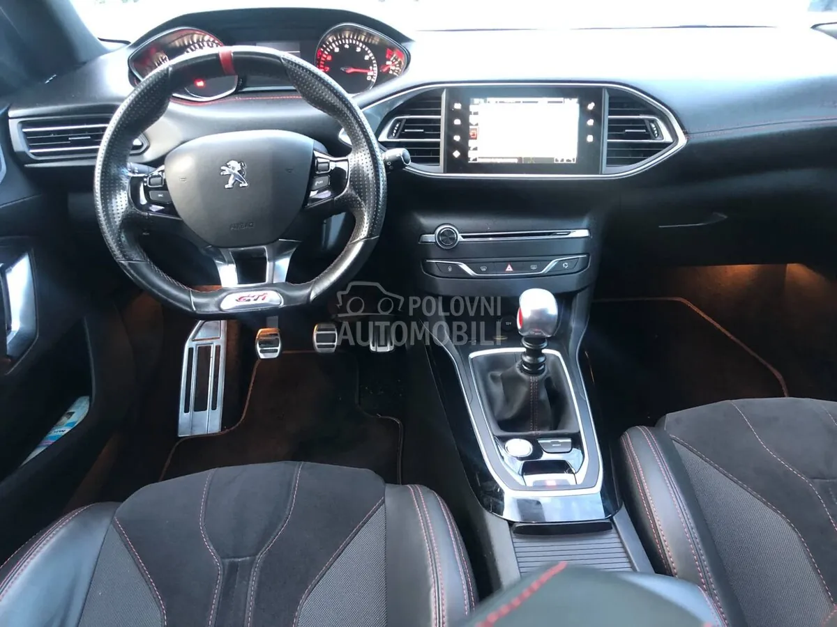 Peugeot 308 2015 photo 2