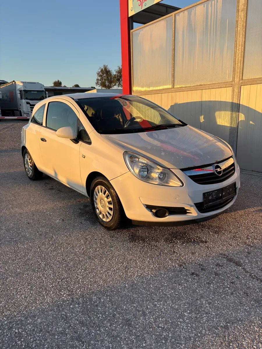 Opel Corsa 2010 photo 3
