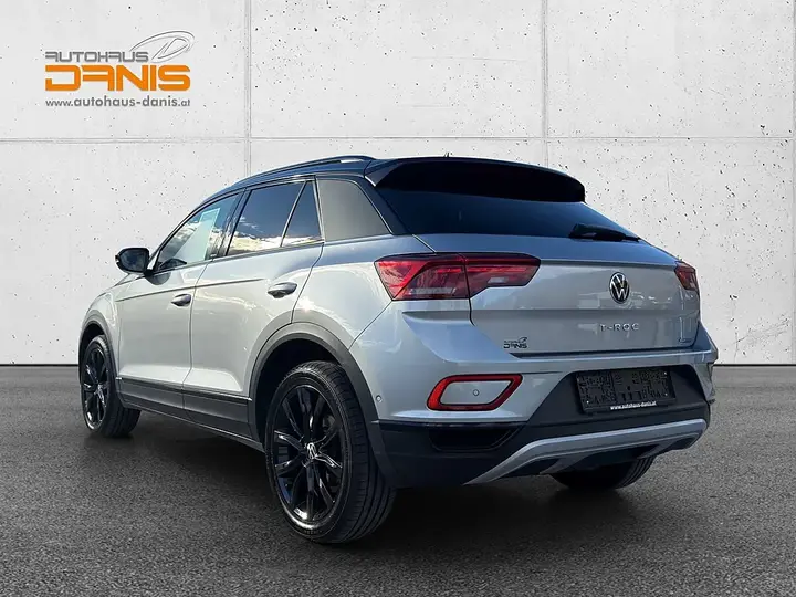 Volkswagen T-Roc 2023 photo 3
