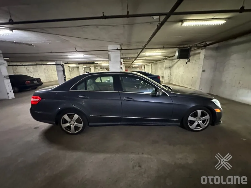 Mercedes-Benz E-Class 2010 photo 4